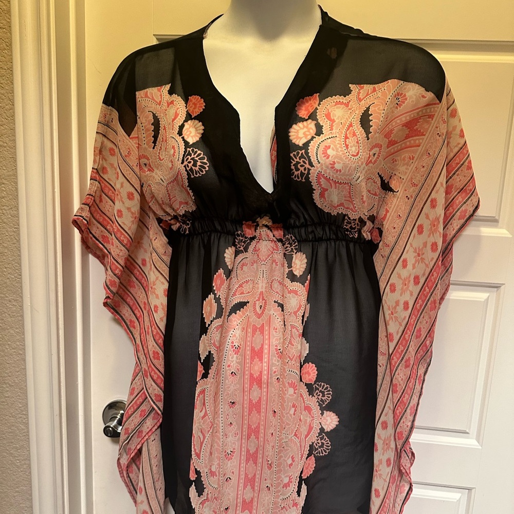 Tunic Black and Pink Swim Coverup